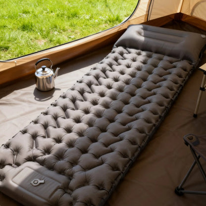 🛌 Élvezze a kényelmes alvást – Könnyű felfújható matrac beépített párnával és lábszivattyúval (10 cm) – Utánvétes ⛺